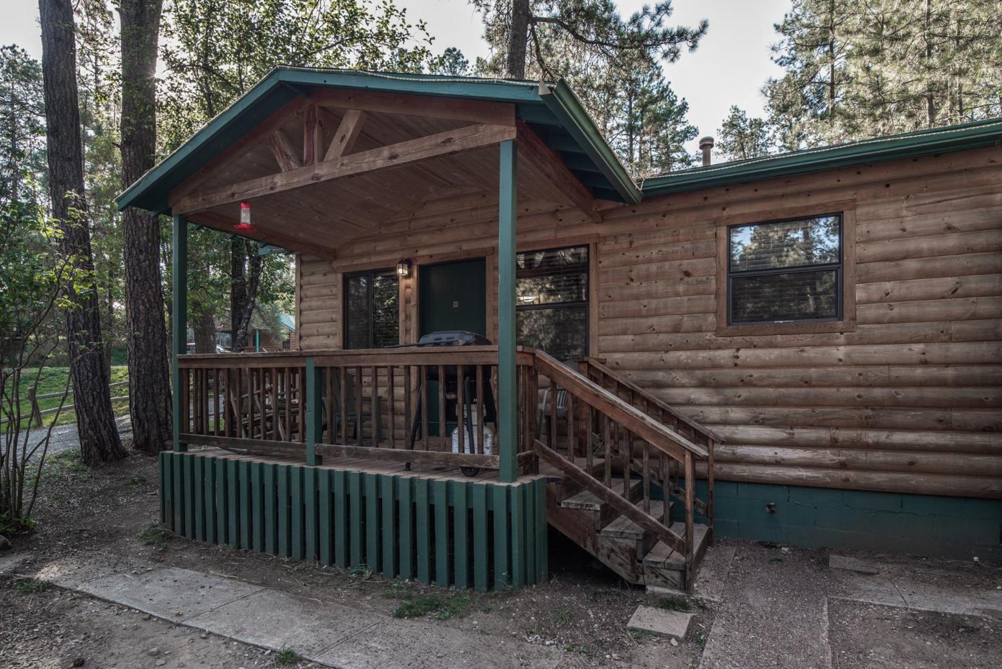 Upper Canyon Inn & Cabins 루이도소 외부 사진
