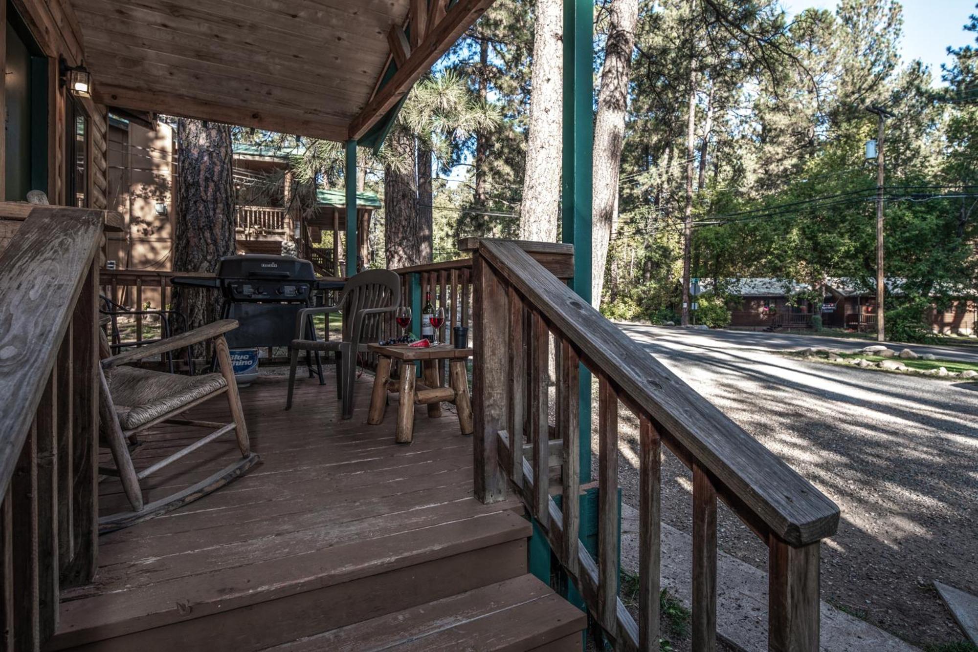 Upper Canyon Inn & Cabins 루이도소 외부 사진