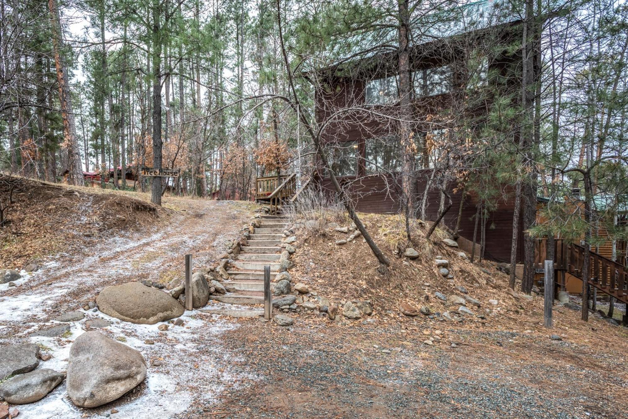 Upper Canyon Inn & Cabins 루이도소 외부 사진