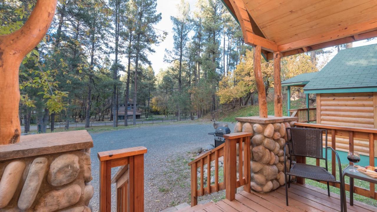 Upper Canyon Inn & Cabins 루이도소 외부 사진