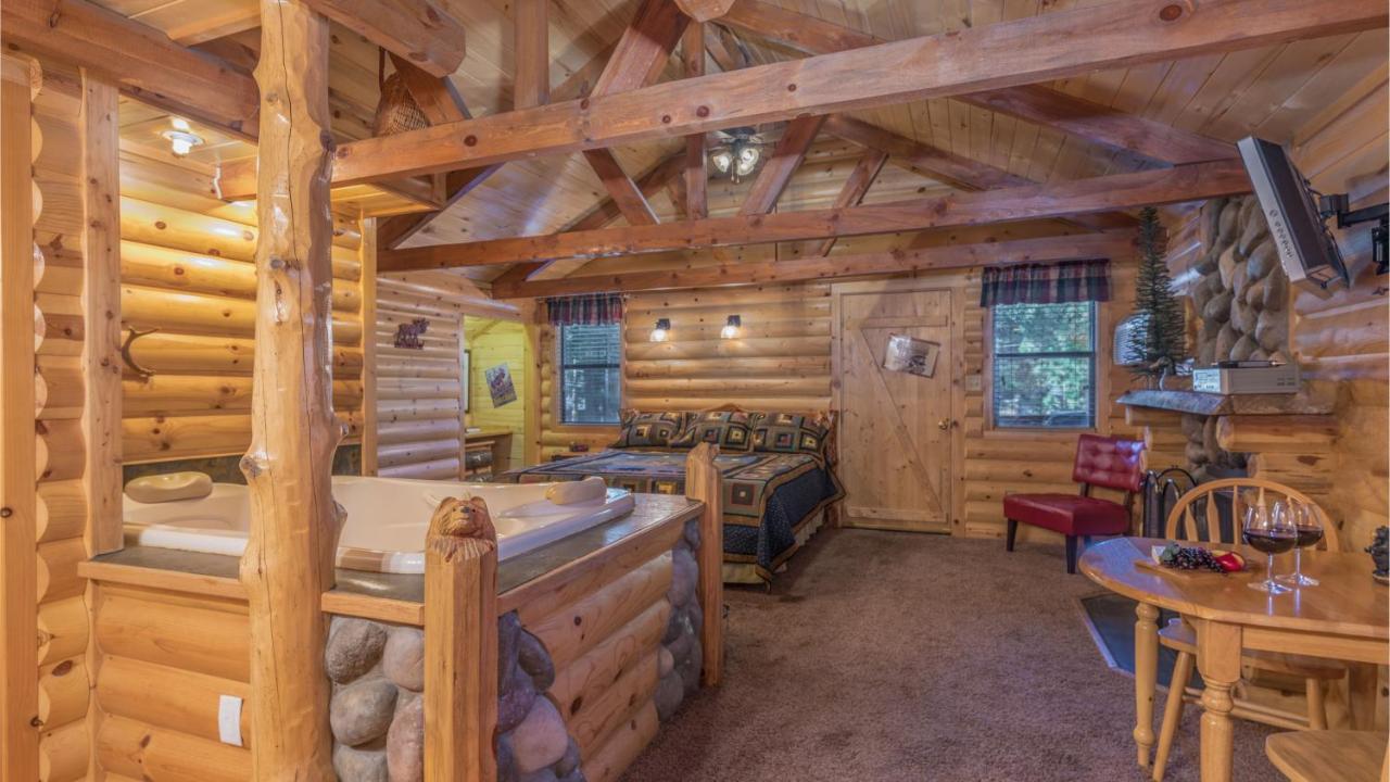 Upper Canyon Inn & Cabins 루이도소 외부 사진