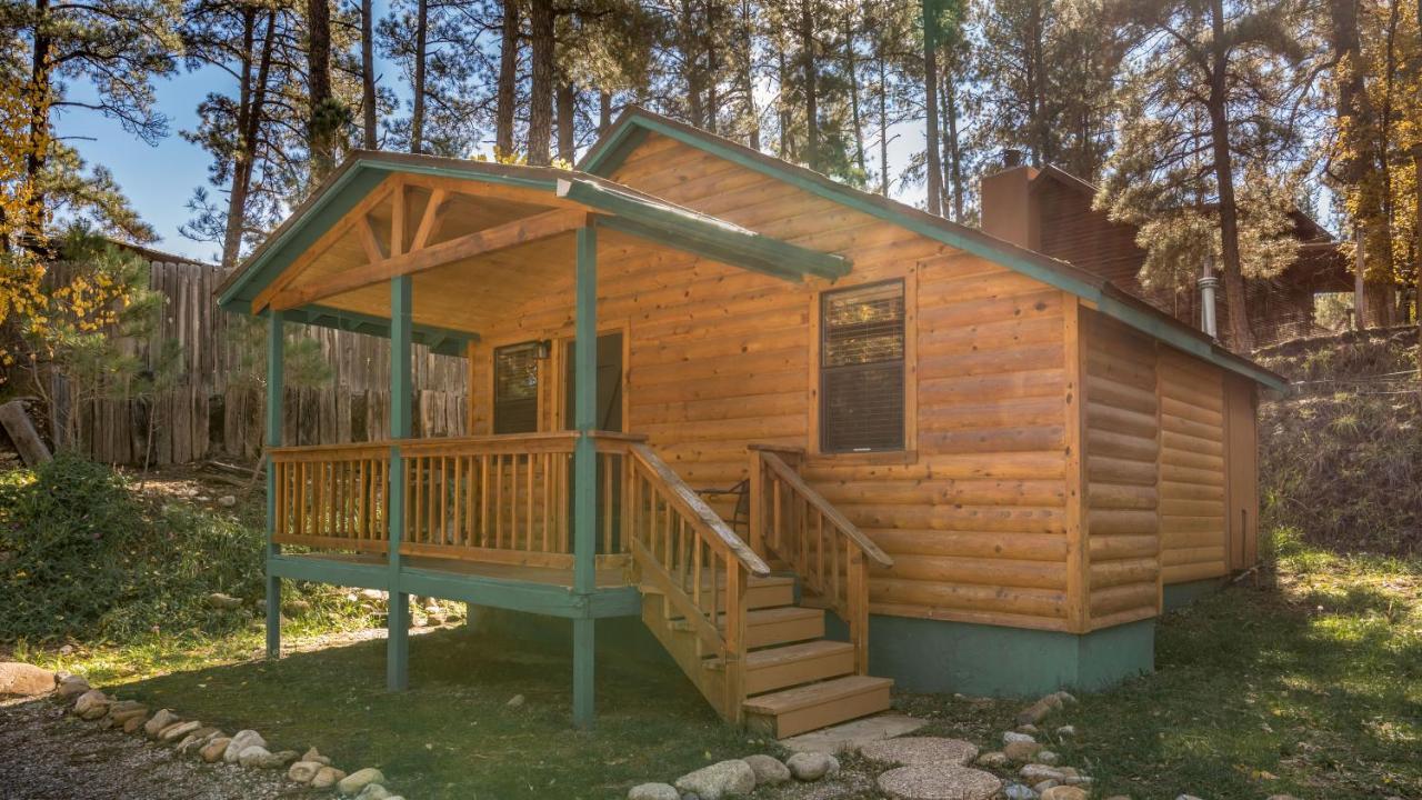 Upper Canyon Inn & Cabins 루이도소 외부 사진
