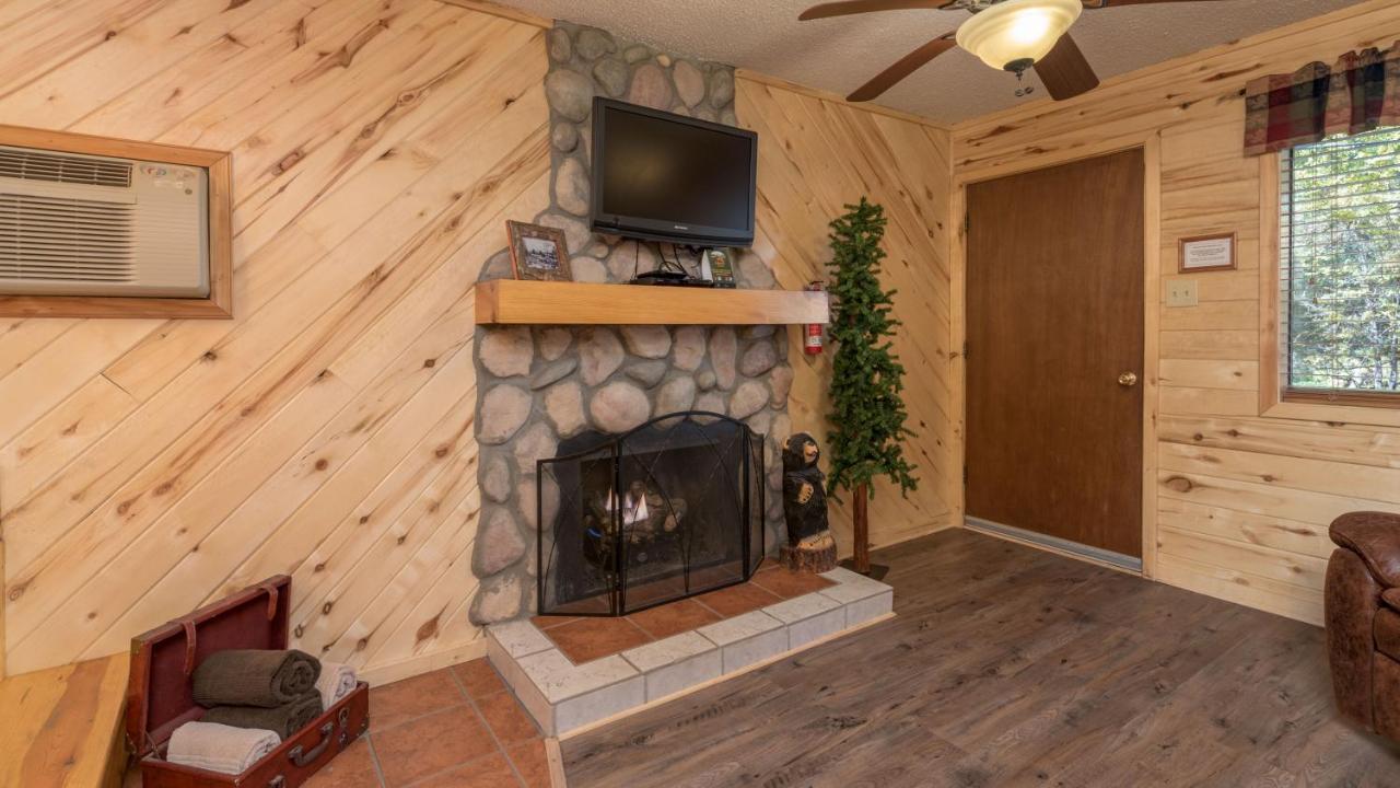 Upper Canyon Inn & Cabins 루이도소 외부 사진