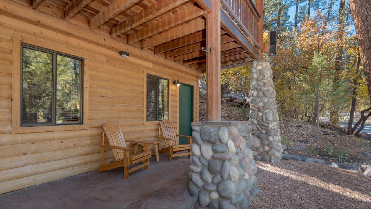 Upper Canyon Inn & Cabins 루이도소 외부 사진