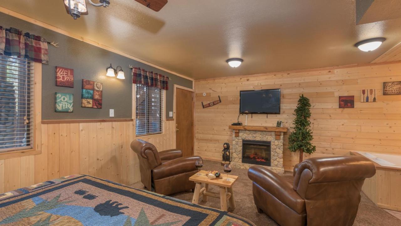 Upper Canyon Inn & Cabins 루이도소 외부 사진