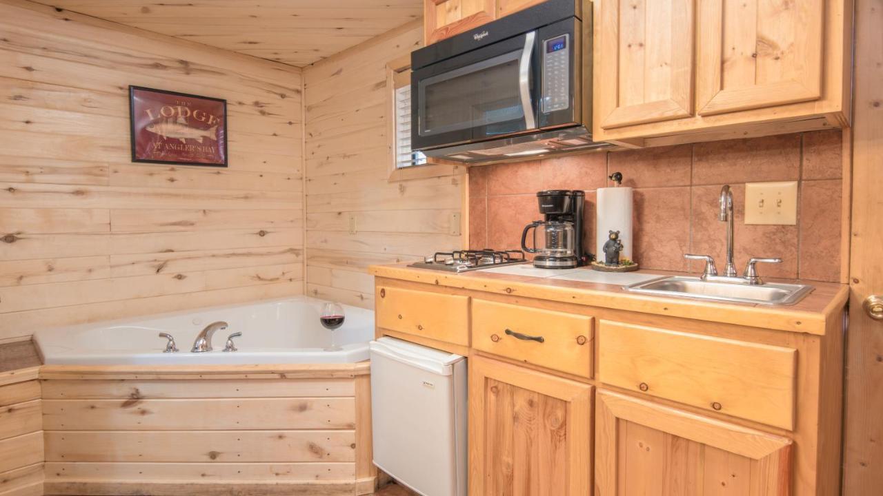 Upper Canyon Inn & Cabins 루이도소 외부 사진