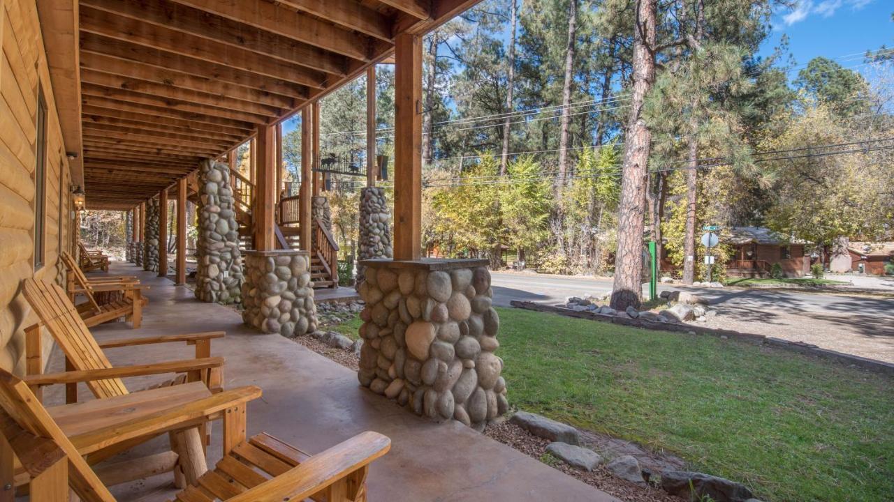 Upper Canyon Inn & Cabins 루이도소 외부 사진