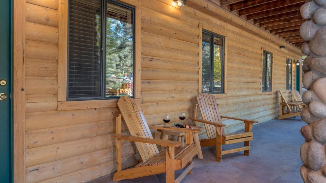 Upper Canyon Inn & Cabins 루이도소 외부 사진
